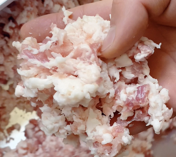 為啥餐廳做不出“媽媽的味道”還要借助斬拌機？