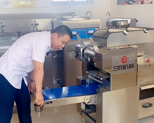 壓面拌面一體機(jī)適合什么場所使用？