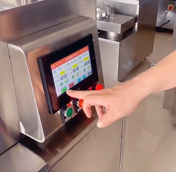 三好數(shù)控餃子機(jī) 三好數(shù)控餃子機(jī)